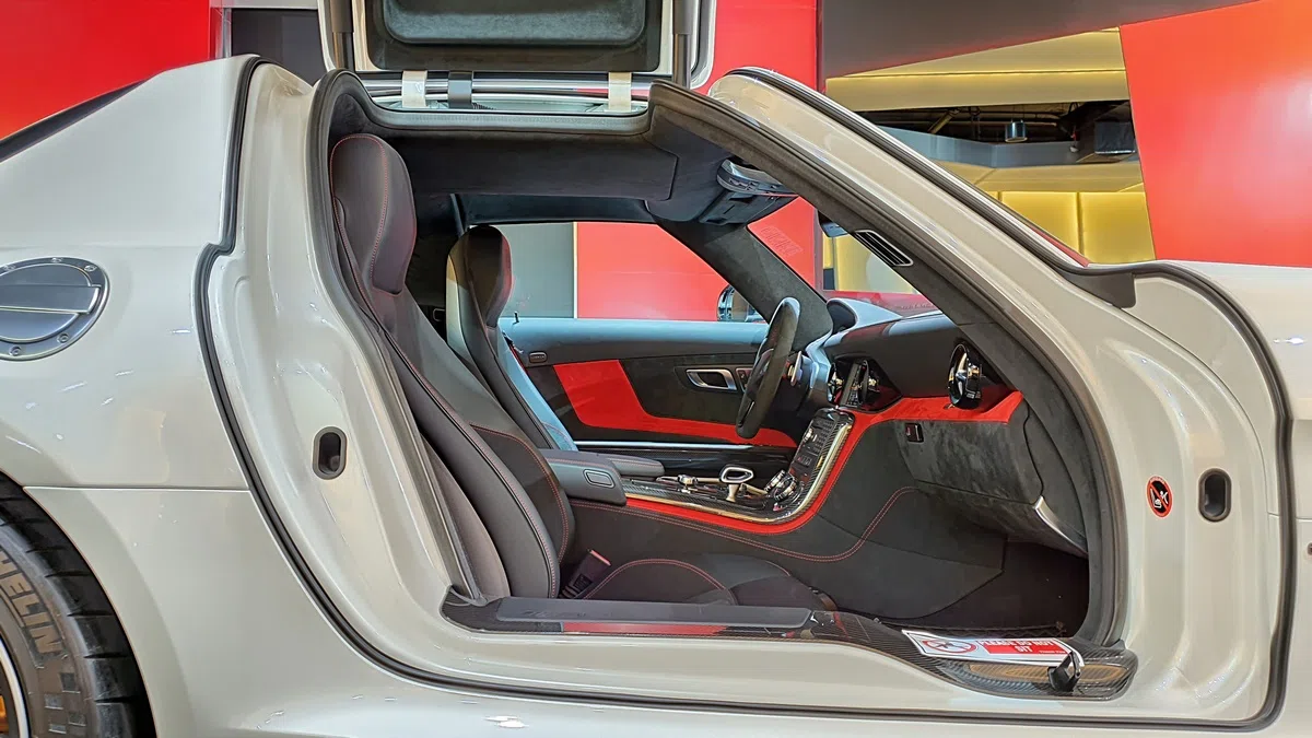 2014 Mercedes-Benz SLS AMG Black Series interior