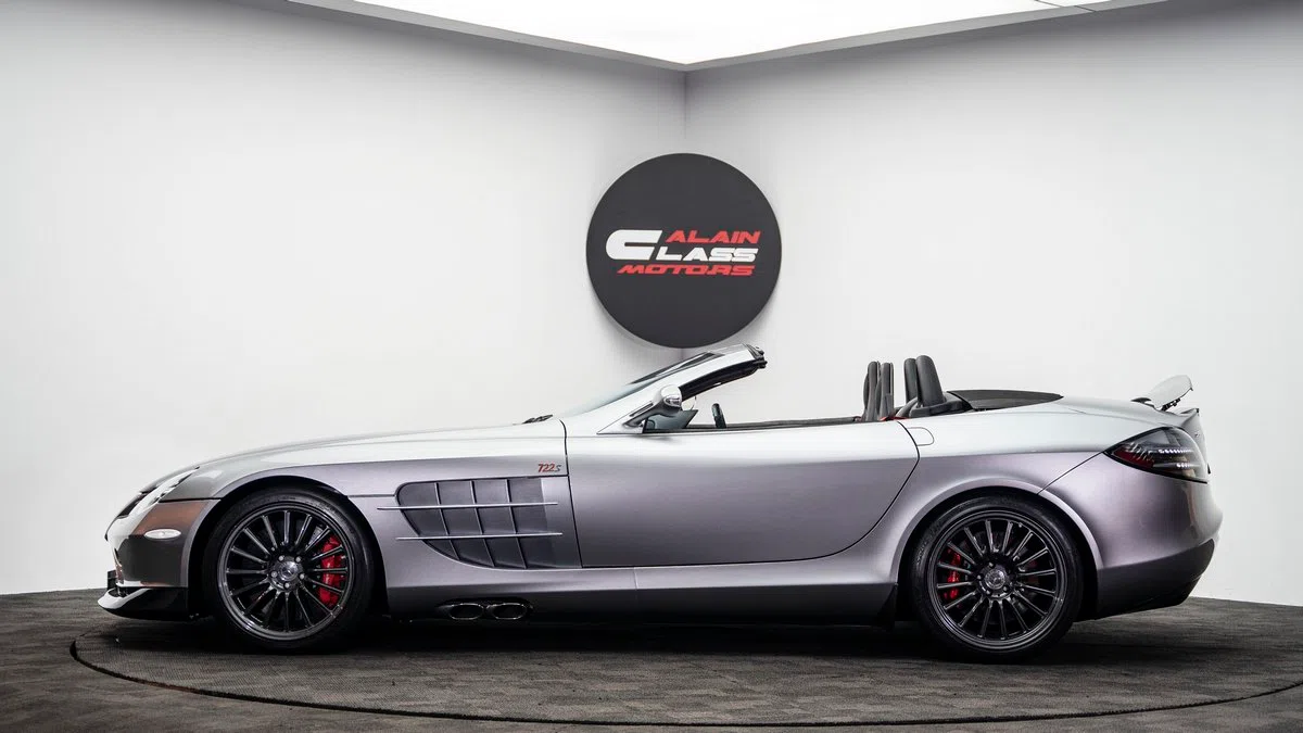 2009 Mercedes-Benz SLR McLaren 722s Roadster, side profile