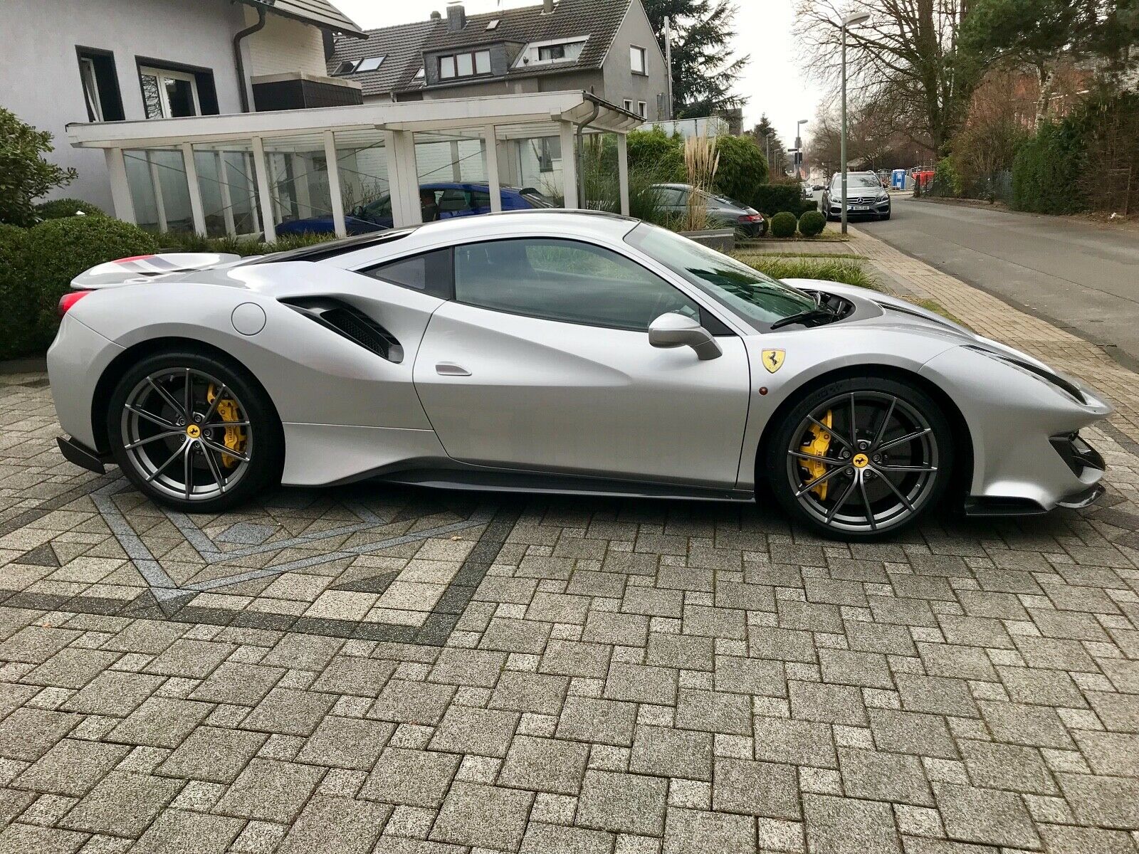 2019 Ferrari 488 Pista, 6/15