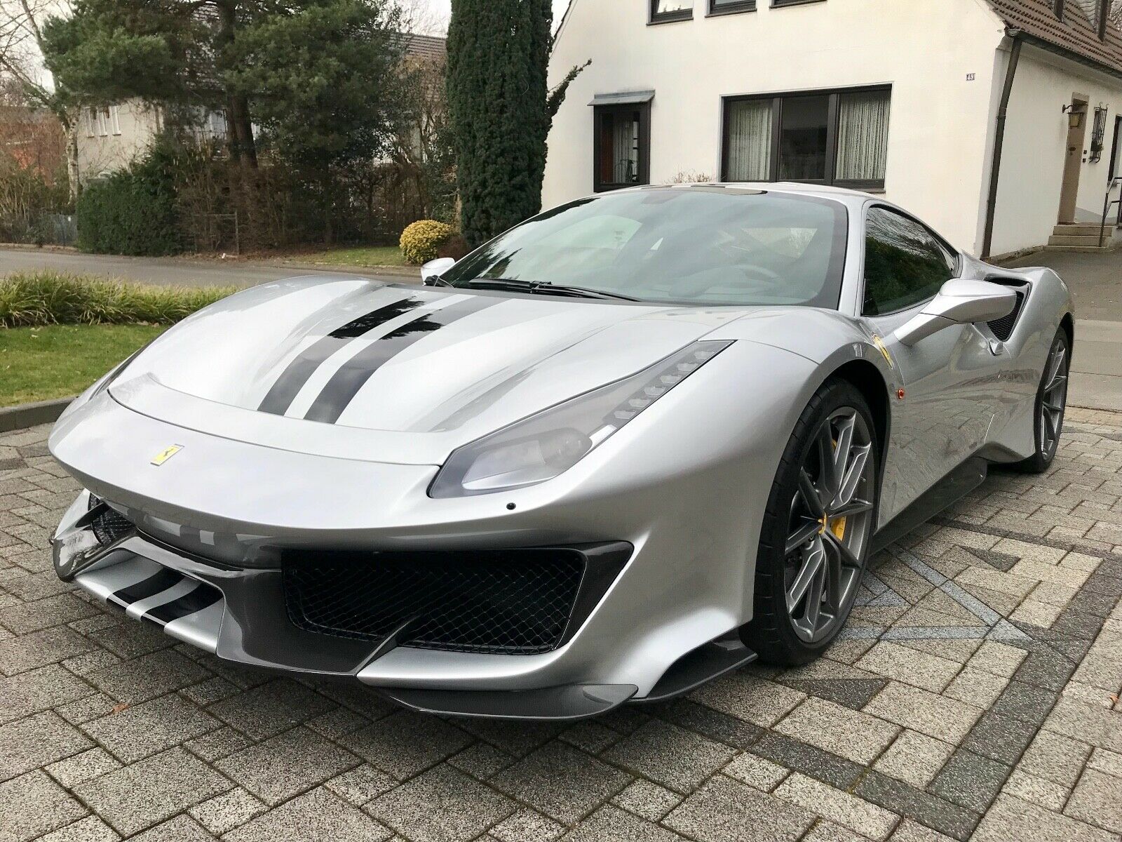 2019 Ferrari 488 Pista, 7/15