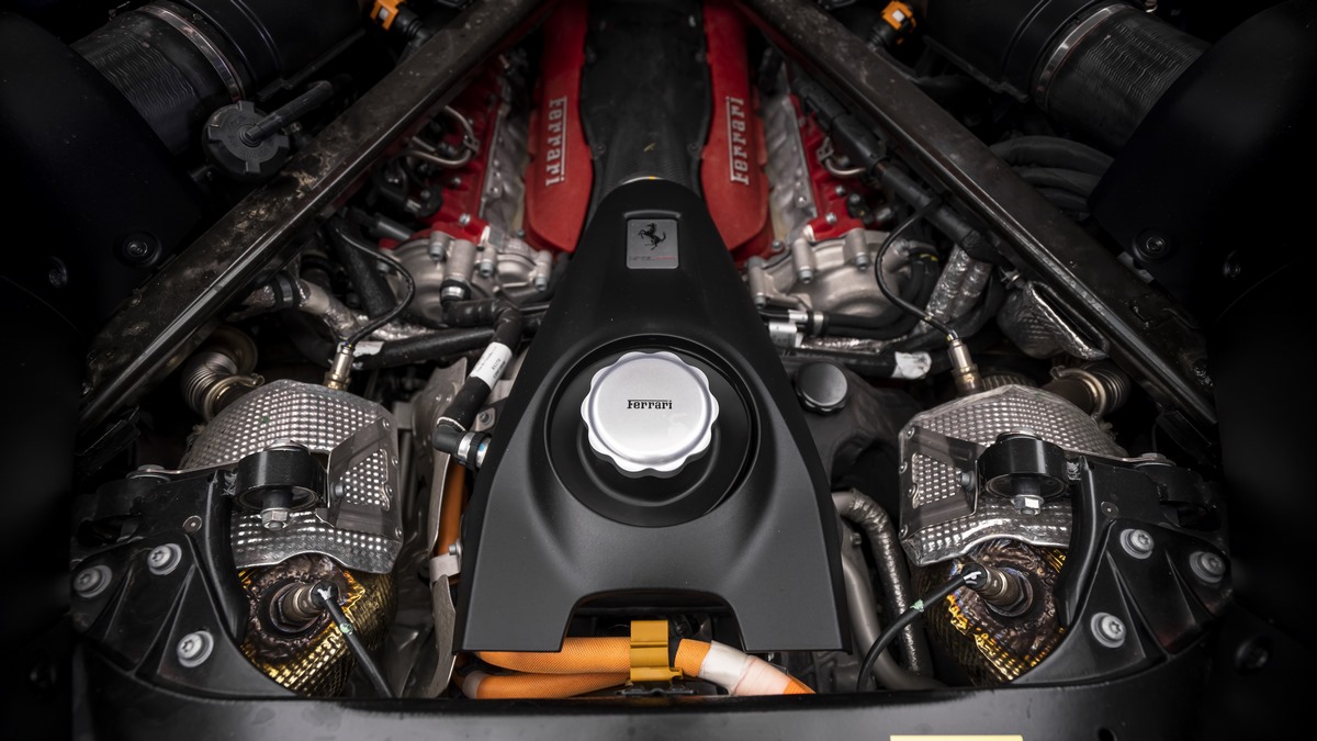 2022 Ferrari SF90 Stradale, 5/16