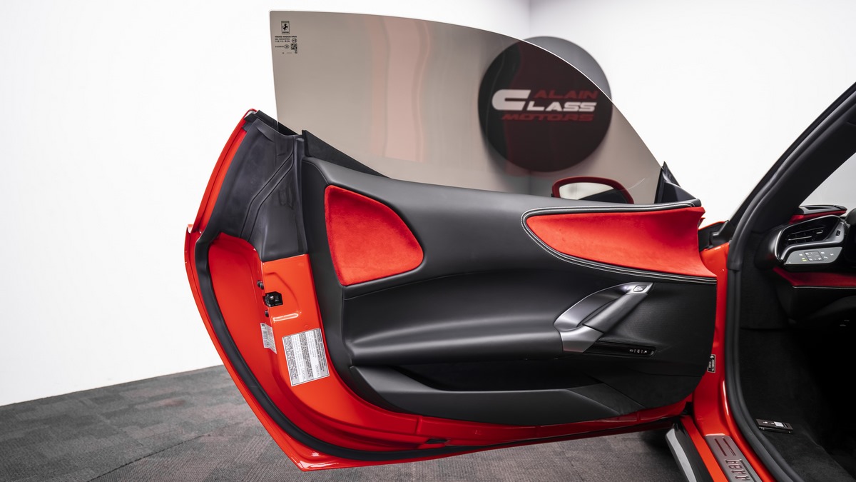 2022 Ferrari SF90 Stradale, 11/16