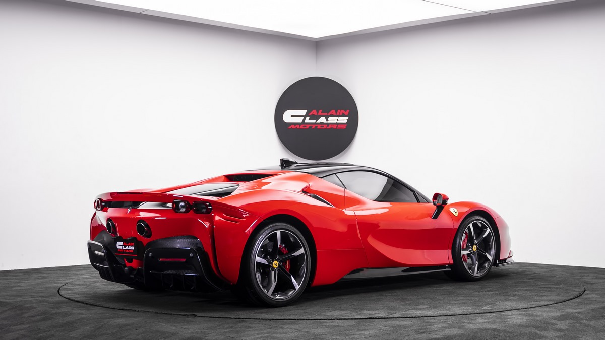 2022 Ferrari SF90 Stradale, 13/16