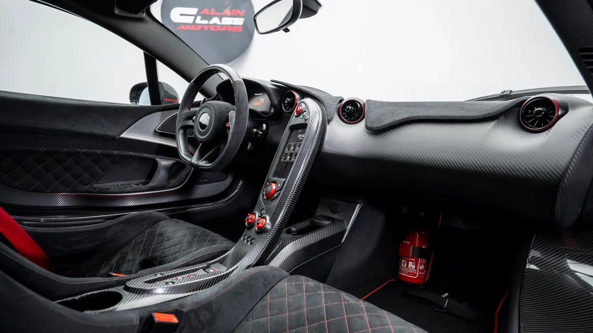 2015 McLaren P1 Carbon Series – 1 of 5 interior