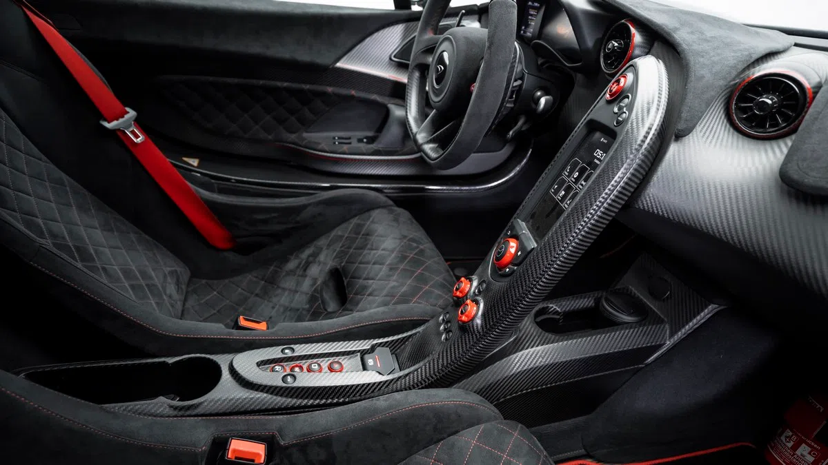 2015 McLaren P1 Carbon Series – 1 of 5 interior