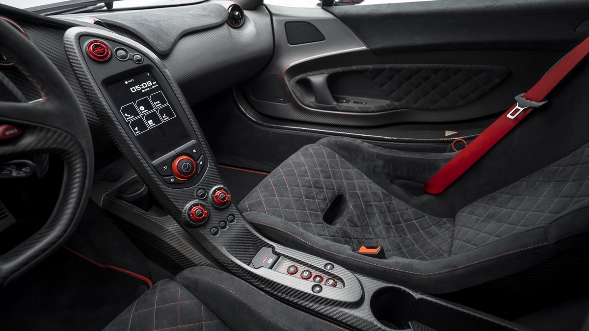 2015 McLaren P1 Carbon Series – 1 of 5, 8/20