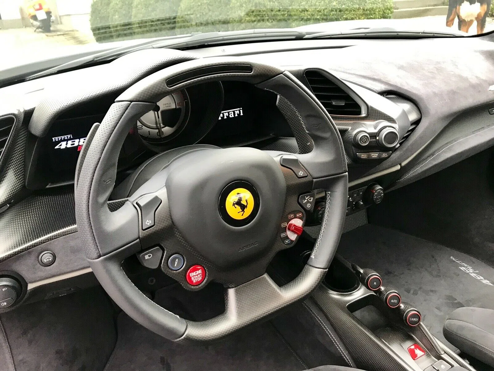 2019 Ferrari 488 Pista interior, Black