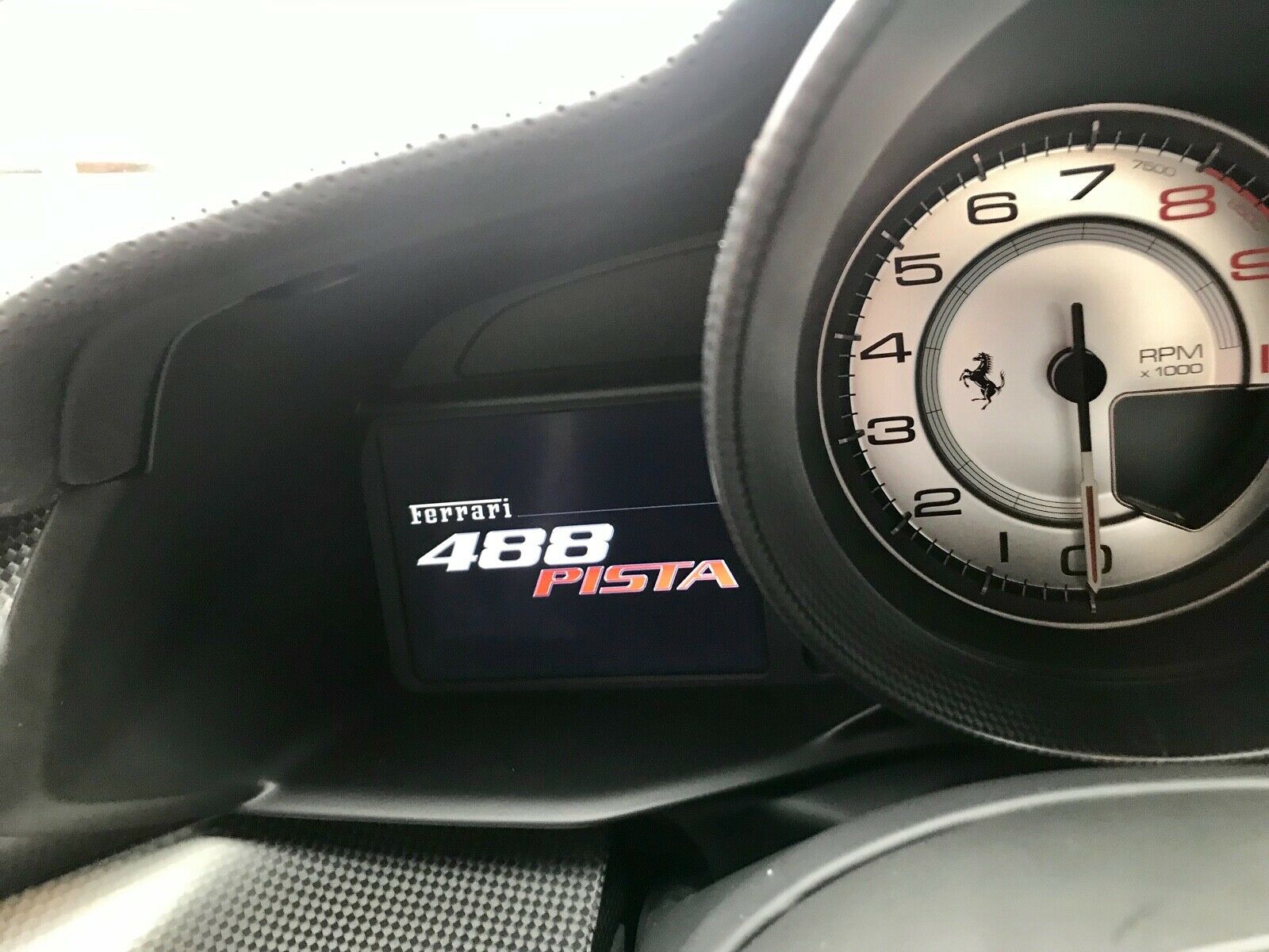 2019 Ferrari 488 Pista, 12/15