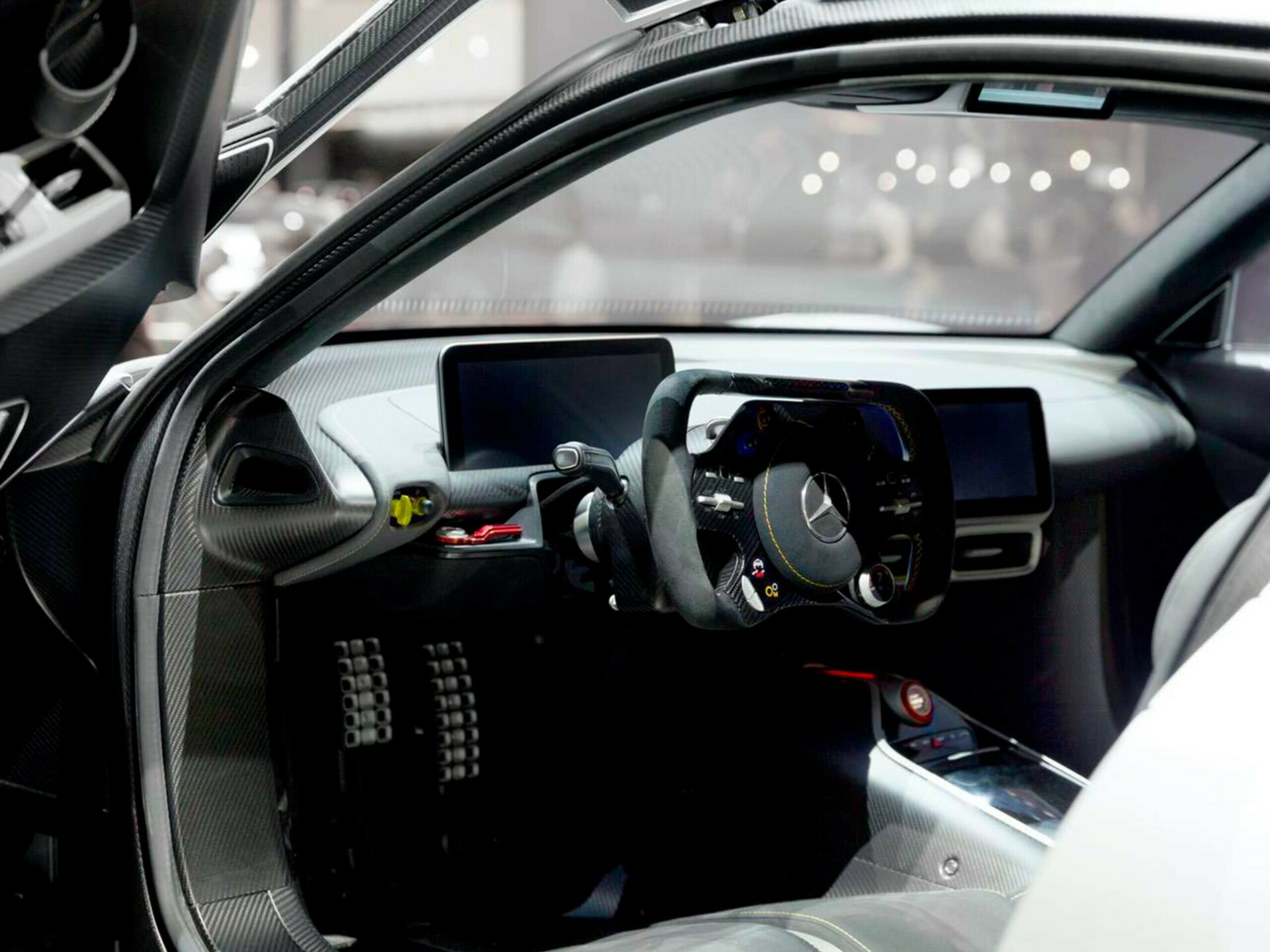 2022 Mercedes AMG One, 4/5