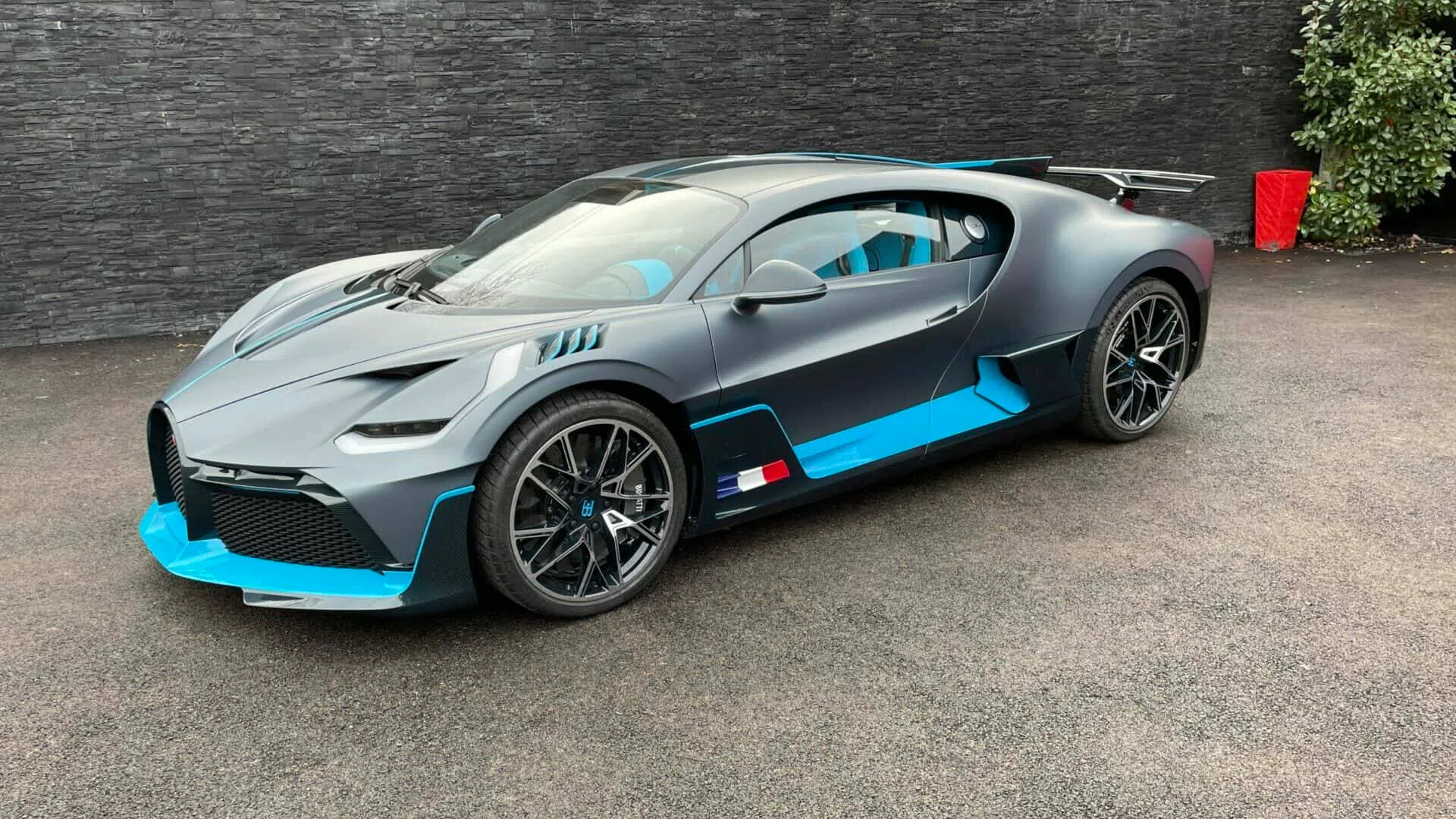 2020 Bugatti Divo