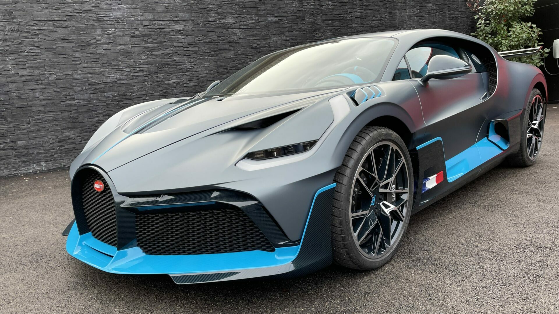 2020 Bugatti Divo, 2/8
