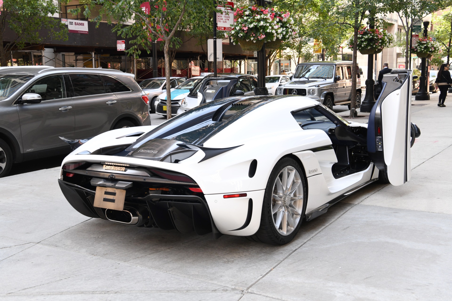 2021 Koenigsegg Regera, 18/19