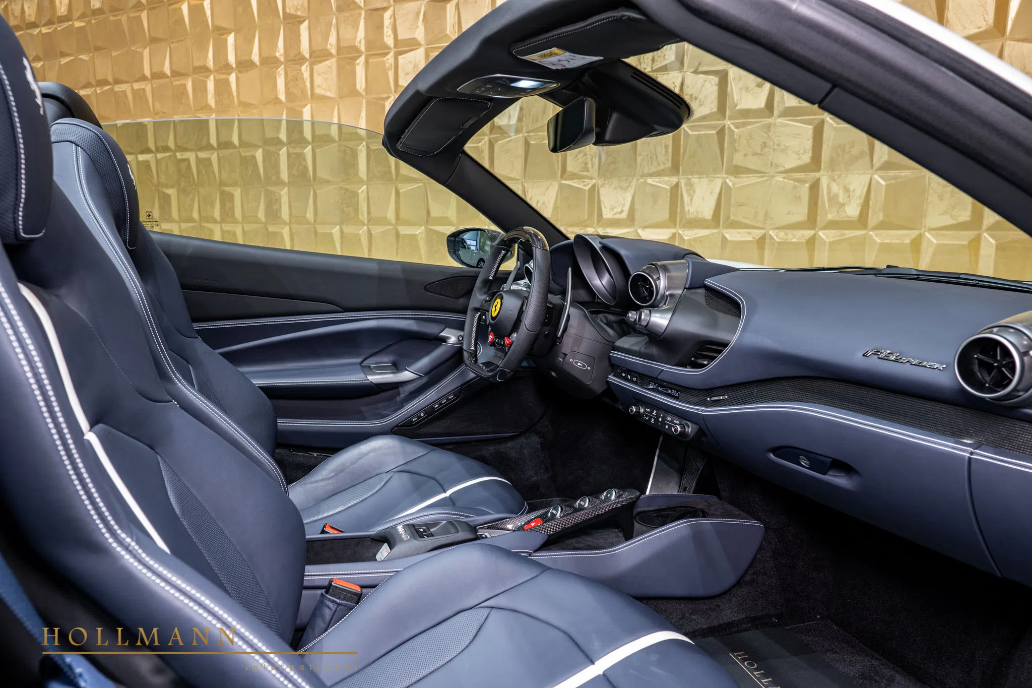Ferrari F8 Spider by NOVITEC N-LARGO interior