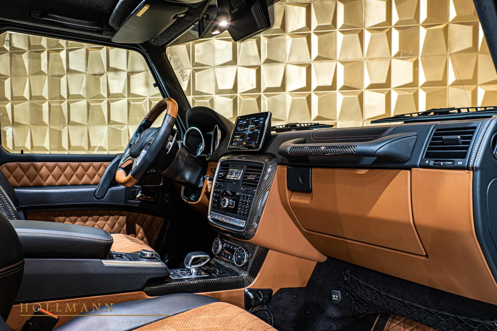2015 Mercedes-Benz G 63 AMG 6x6 interior, Designo Leather Light Brown