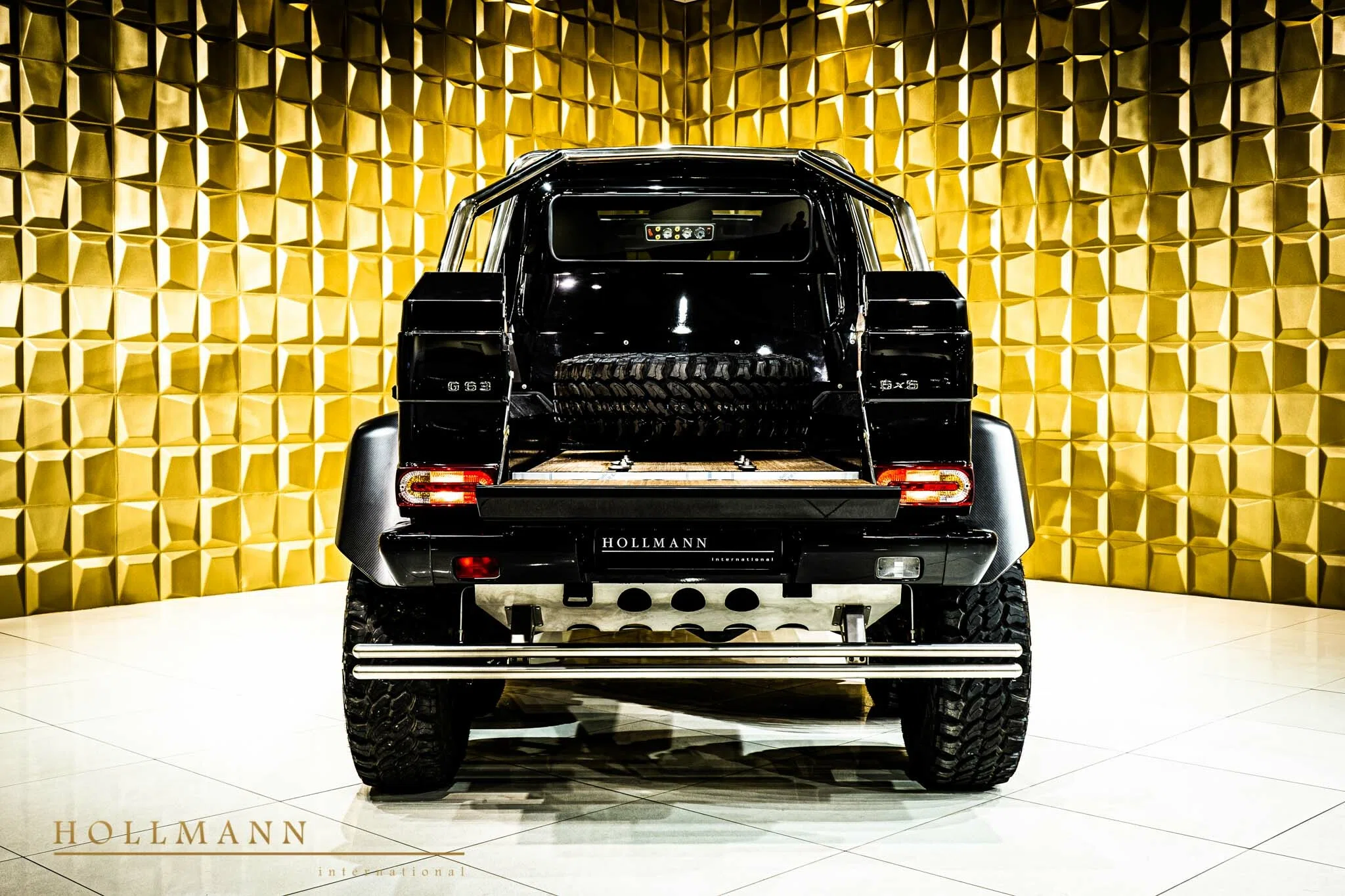 2015 Mercedes-Benz G 63 AMG 6x6 for sale, exterior, Obsidian Black Metallic