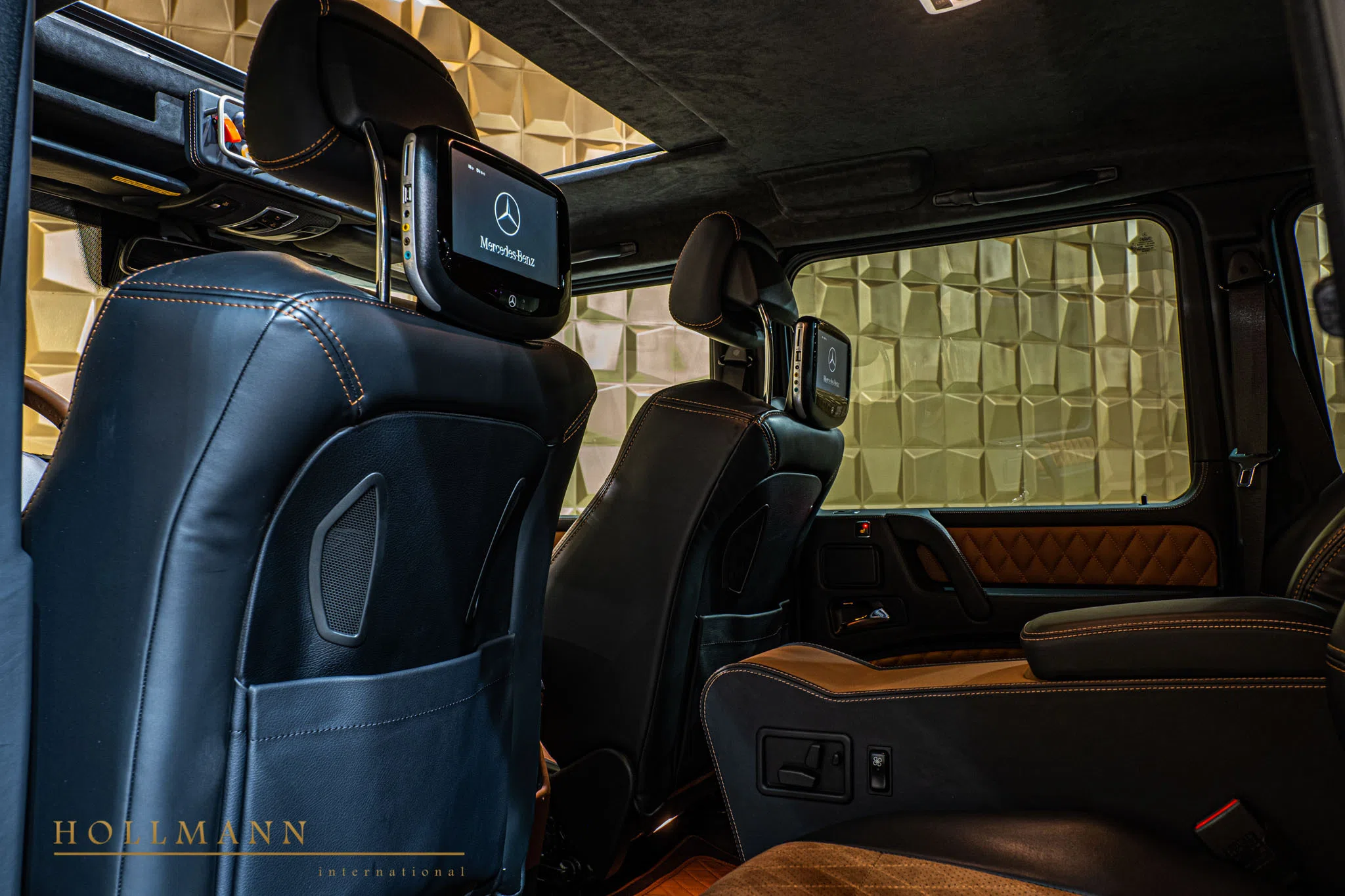 2015 Mercedes-Benz G 63 AMG 6x6 interior, seats, Designo Leather Light Brown