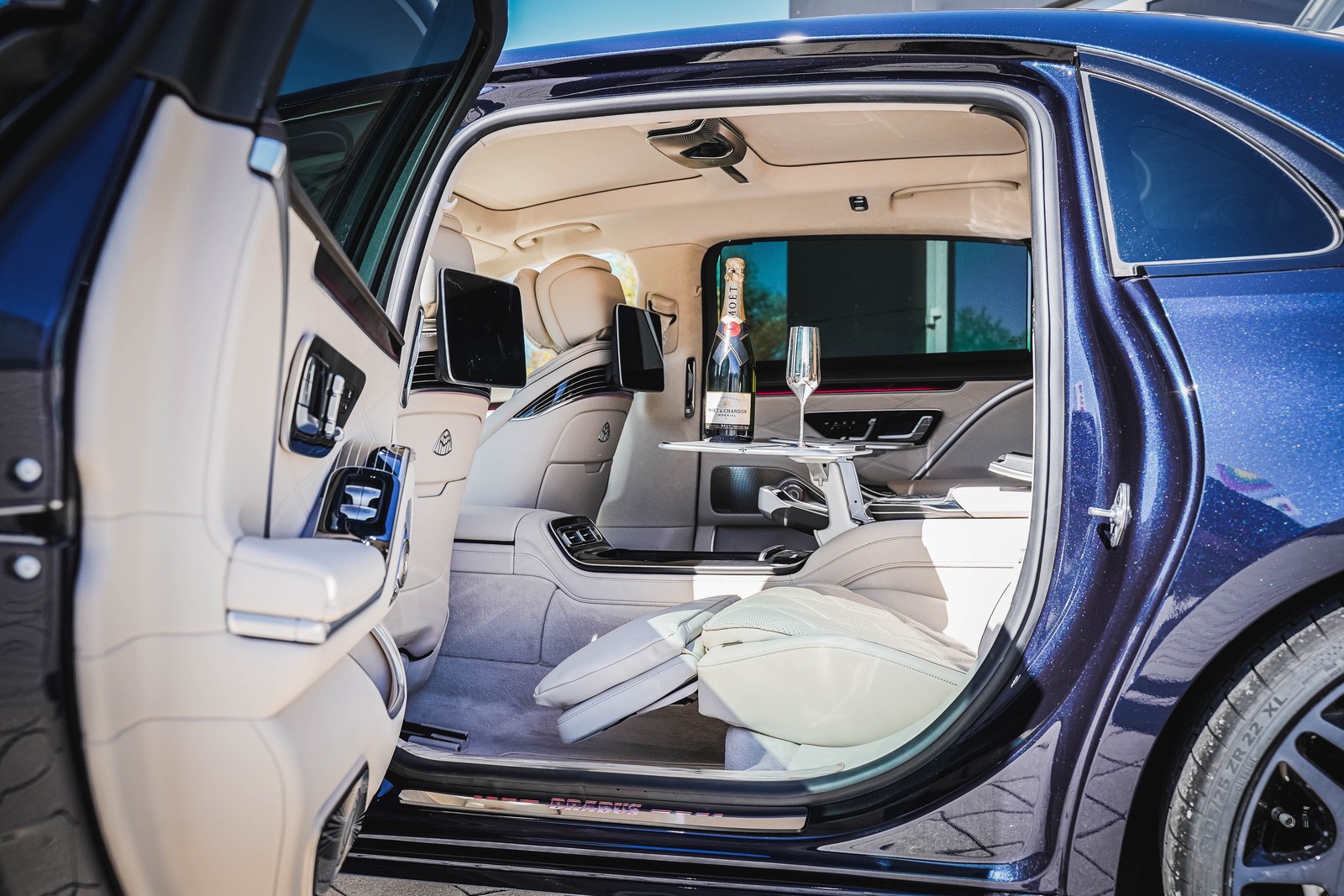 2022 BRABUS B 600, 4/15