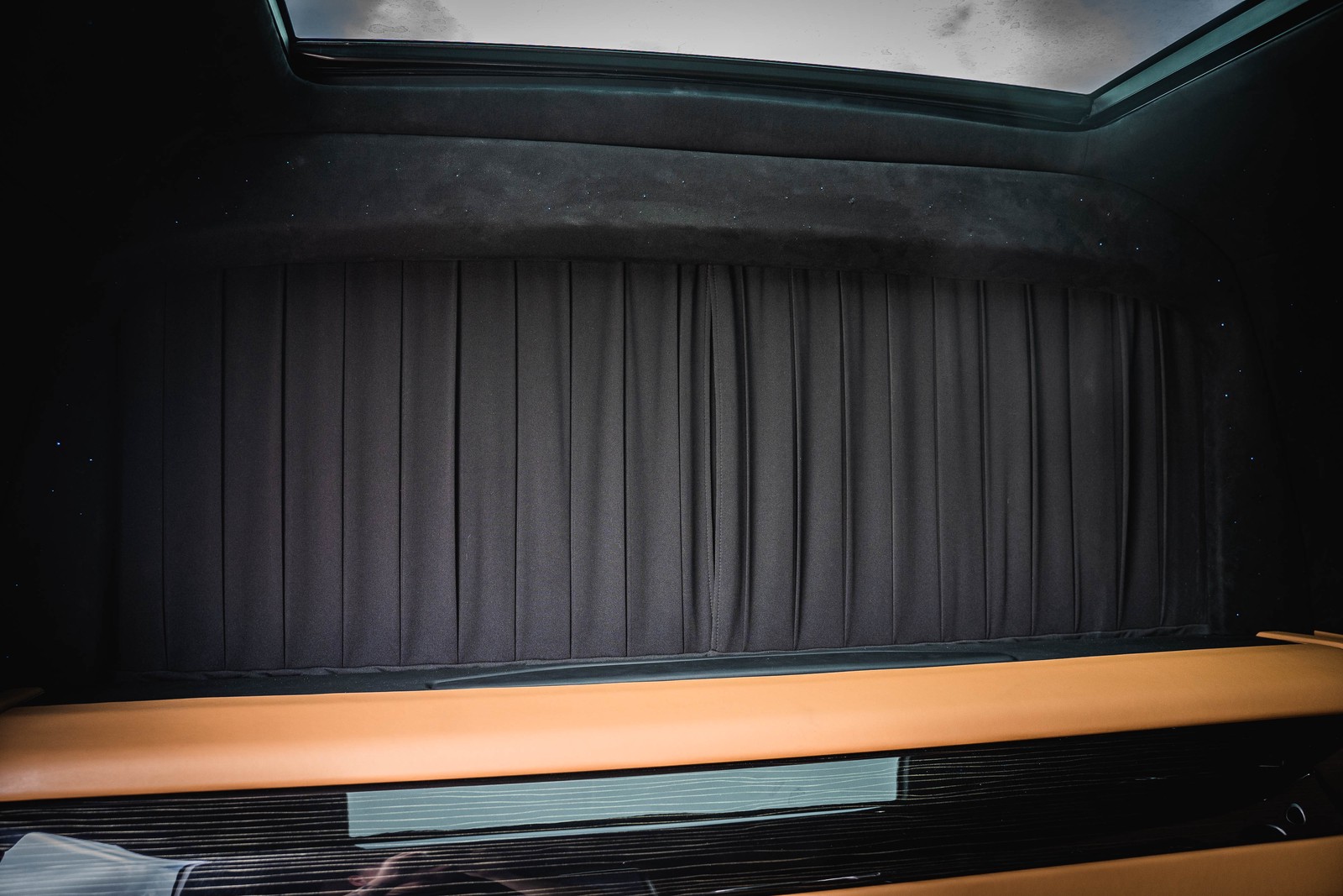 2022 Range Rover SV Autobiography with VIP +600mm, 9/20