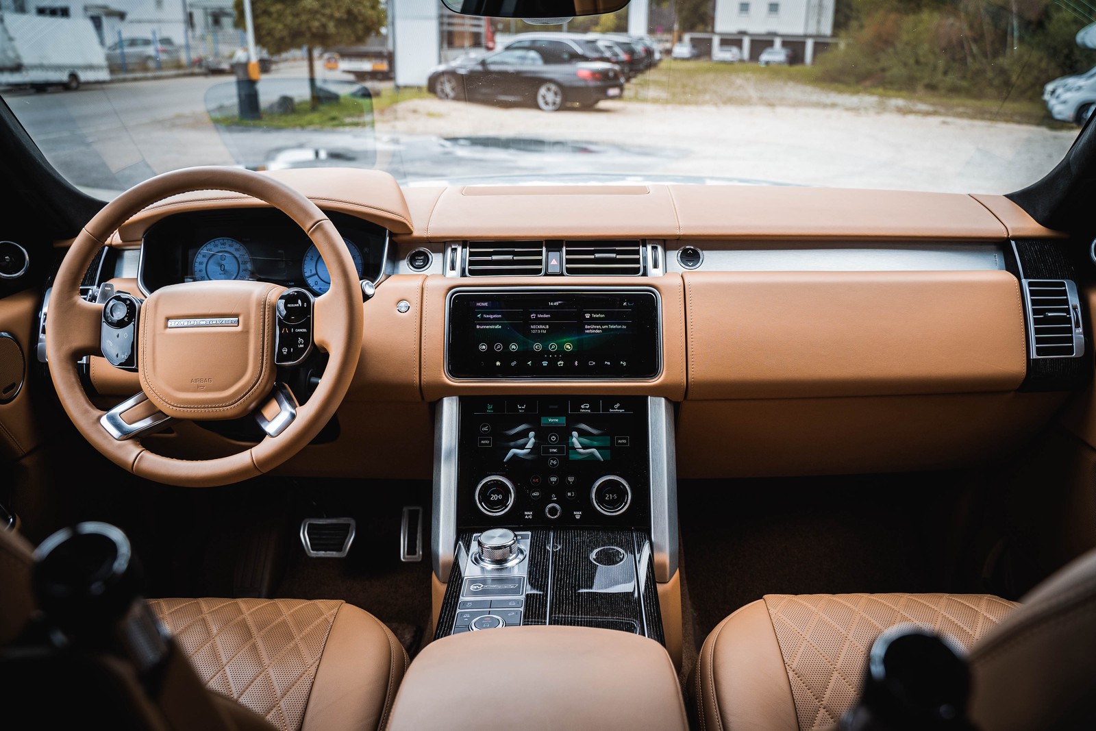 2022 Range Rover SV Autobiography with VIP +600mm, 15/20