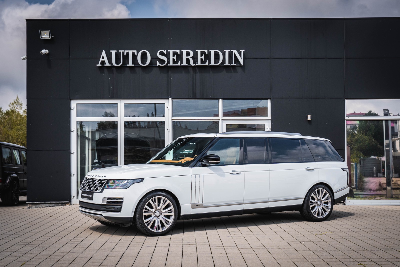 2022 Range Rover SV Autobiography with VIP +600mm, 20/20