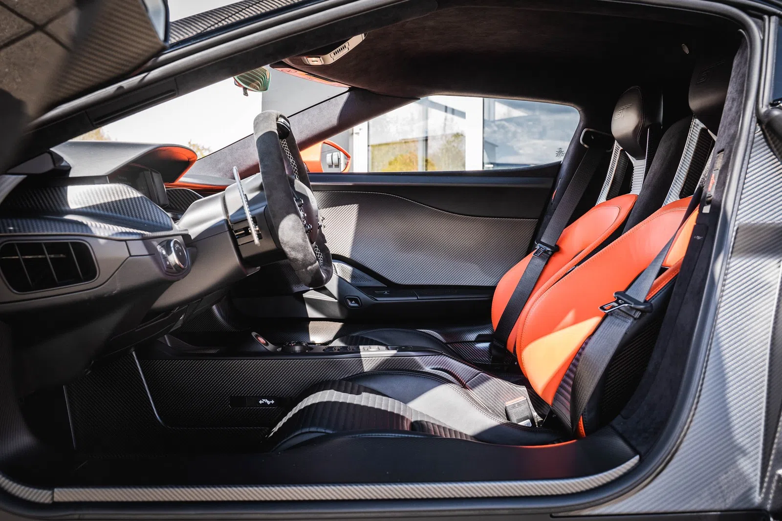 2022 Ford GT Carbon Series interior, seats