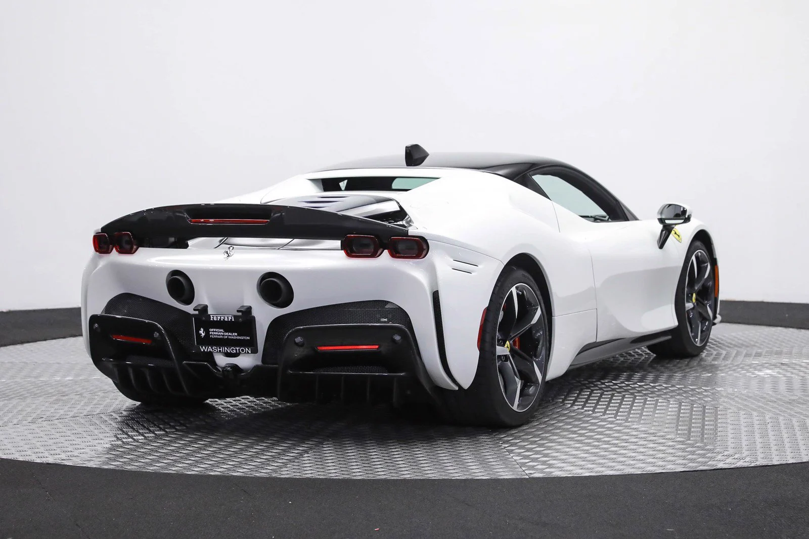 2022 Ferrari SF90 Stradale, 19/20