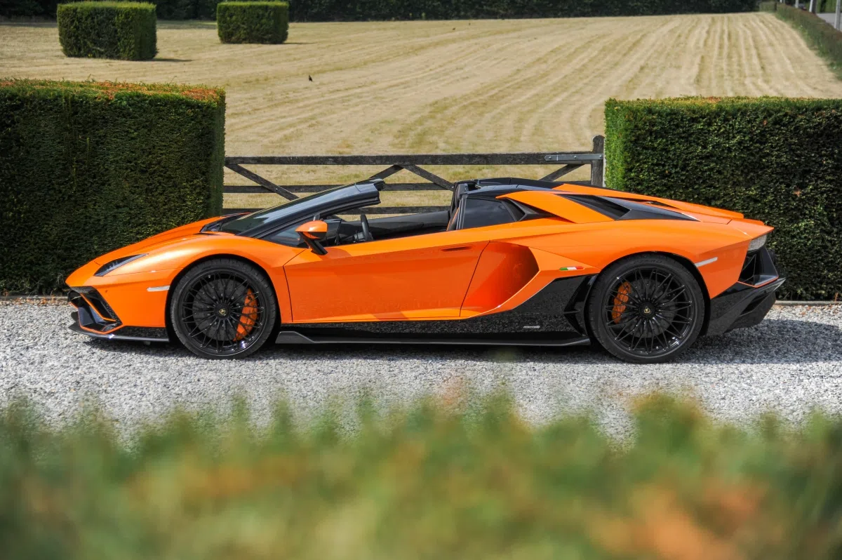 2022 Lamborghini Aventador LP 780-4 Ultimae Roadster for sale, exterior