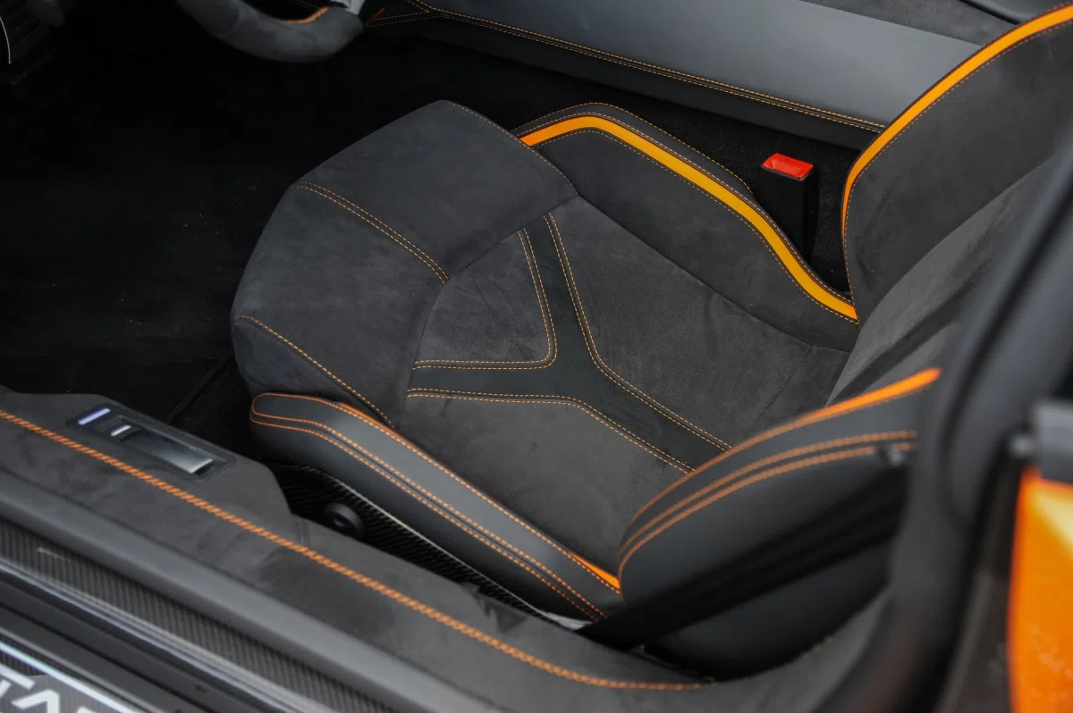 2022 Lamborghini Aventador LP 780-4 Ultimae Roadster interior, seats