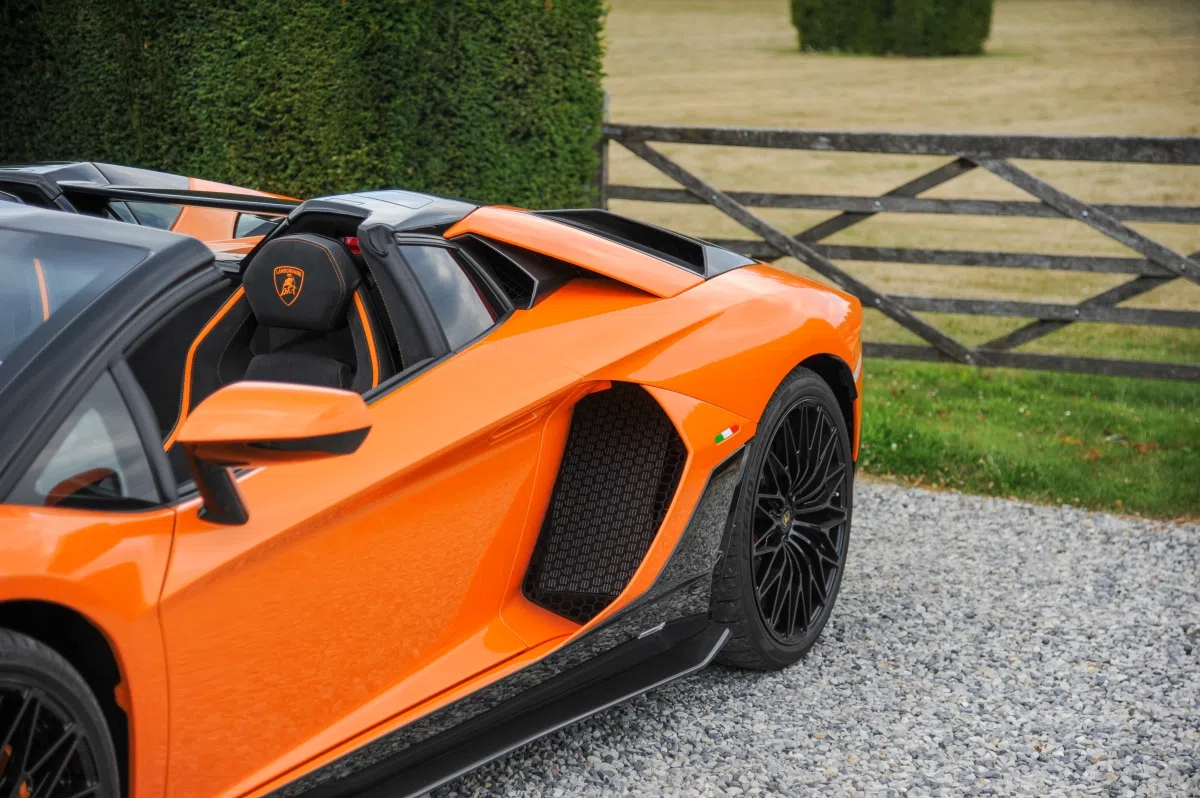 2022 Lamborghini Aventador LP 780-4 Ultimae Roadster for sale, exterior