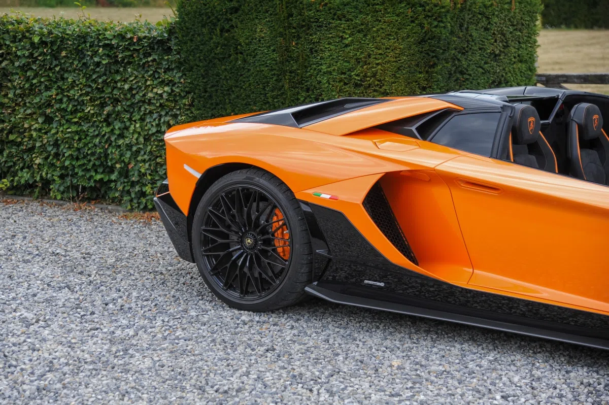 2022 Lamborghini Aventador LP 780-4 Ultimae Roadster for sale, exterior