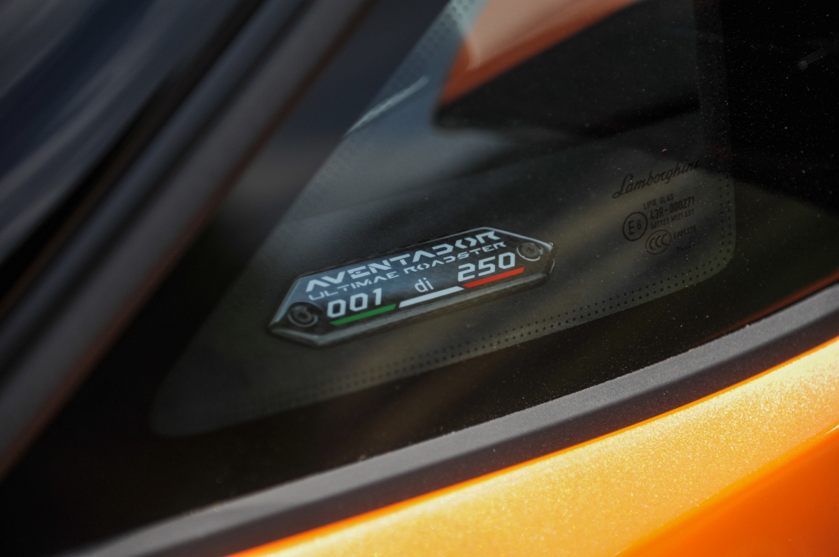 2022 Lamborghini Aventador LP 780-4 Ultimae Roadster, 17/20