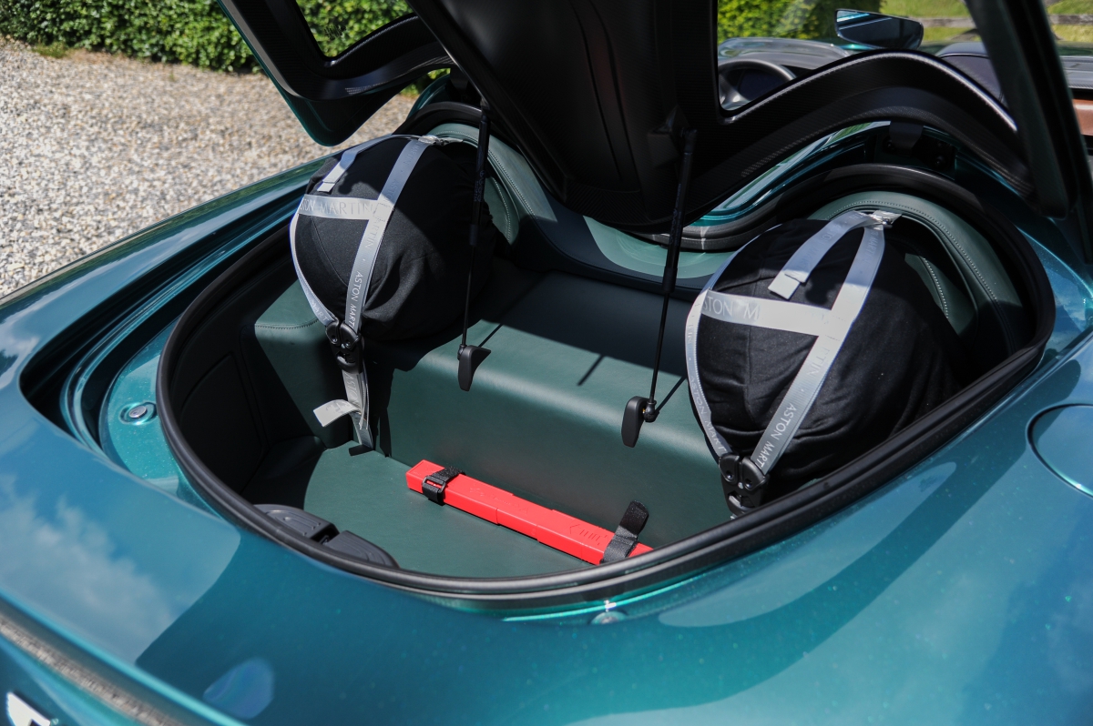2022 ASTON MARTIN V12 SPEEDSTER DBR1 PACKAGE, 20/27