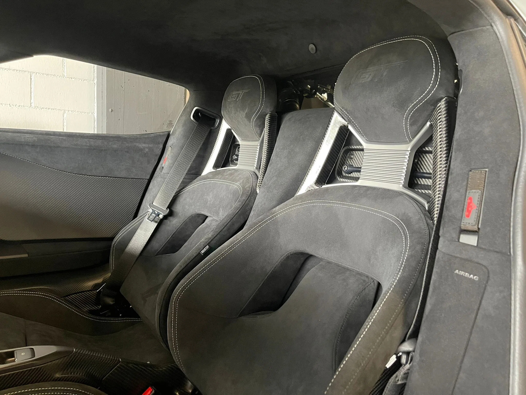 2022 Ford GT Carbon Series interior, seats