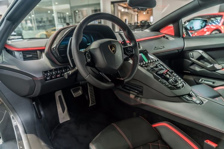 2017 LAMBORGHINI AVENTADOR S, 10/14