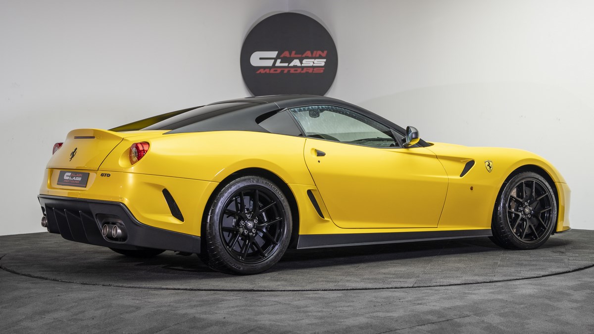 2012 Ferrari 599 GTO, 2/17