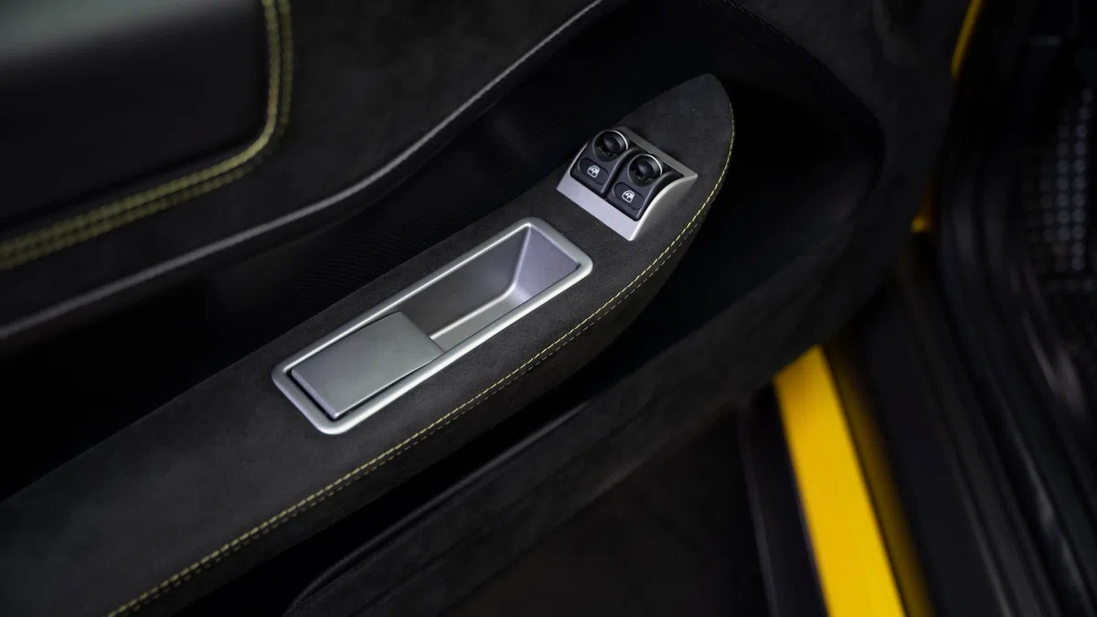 2012 Ferrari 599 GTO interior, center console