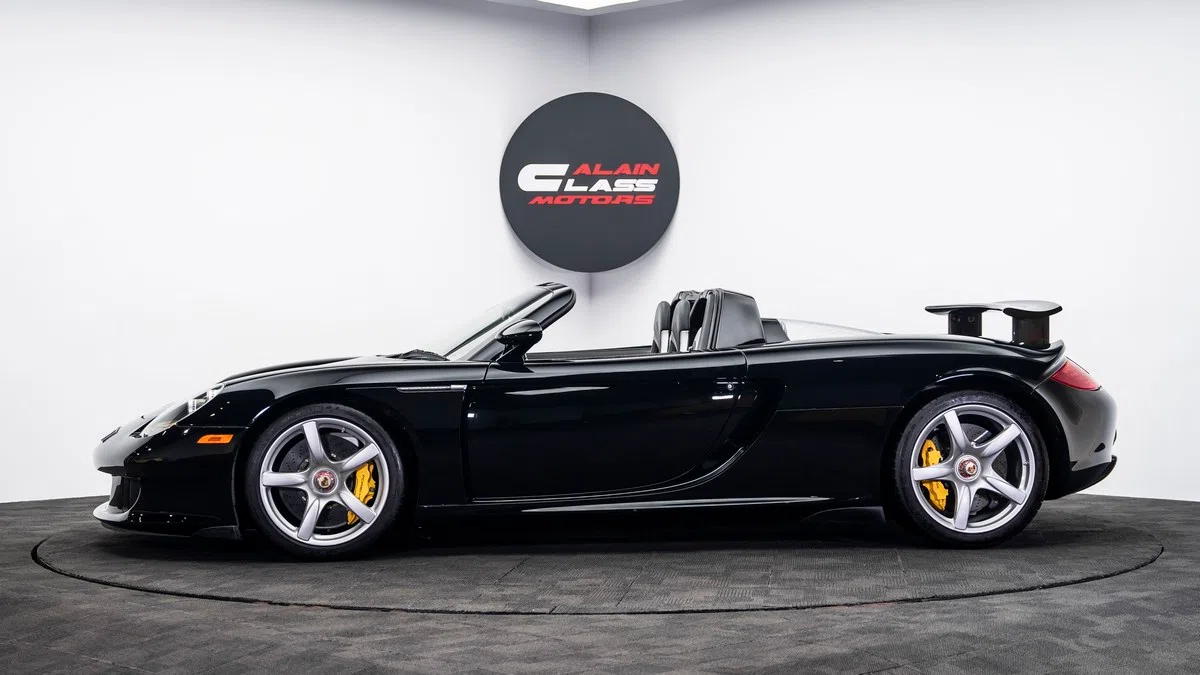 2005 Porsche Carrera GT, side profile