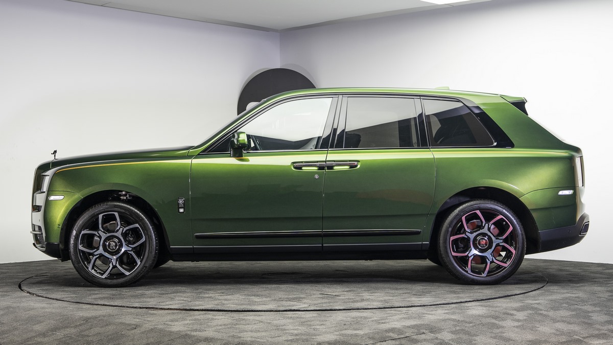 2021 Rolls Royce Cullinan Black Badge, 3/20