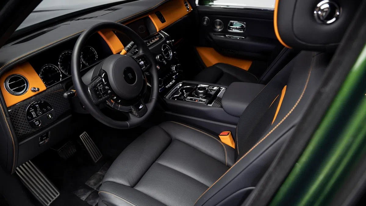 2021 Rolls Royce Cullinan Black Badge interior, seats