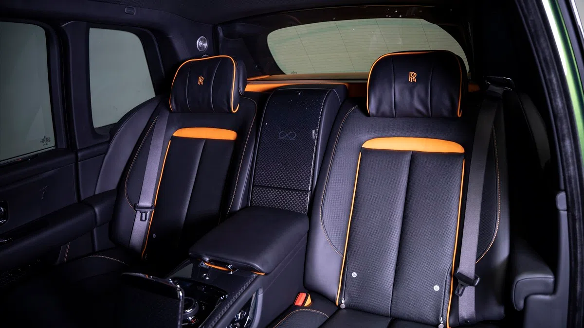 2021 Rolls Royce Cullinan Black Badge interior, seats