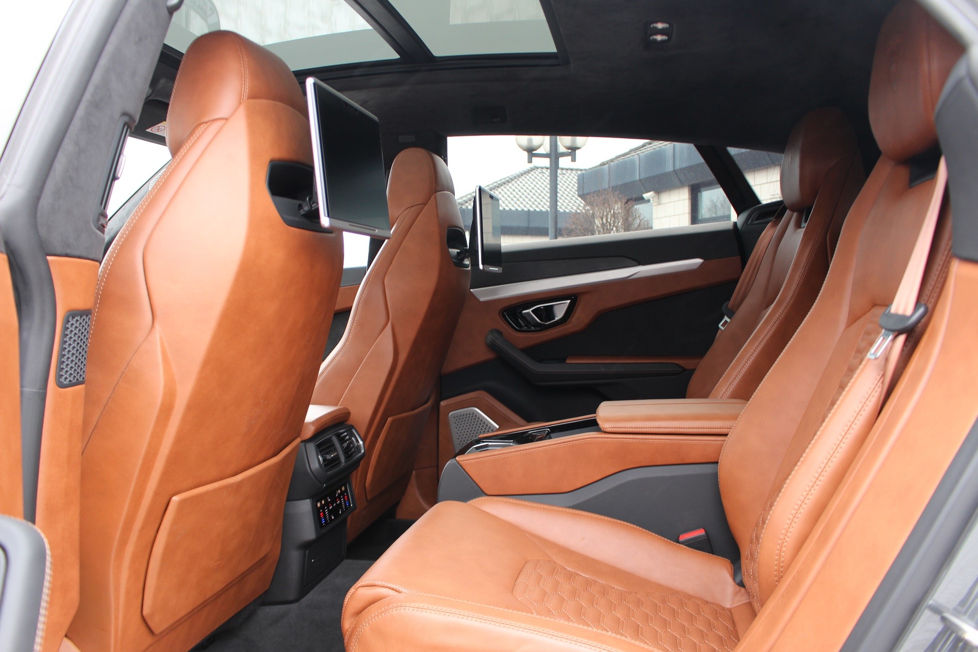 2018 Lamborghini Urus, 13/20