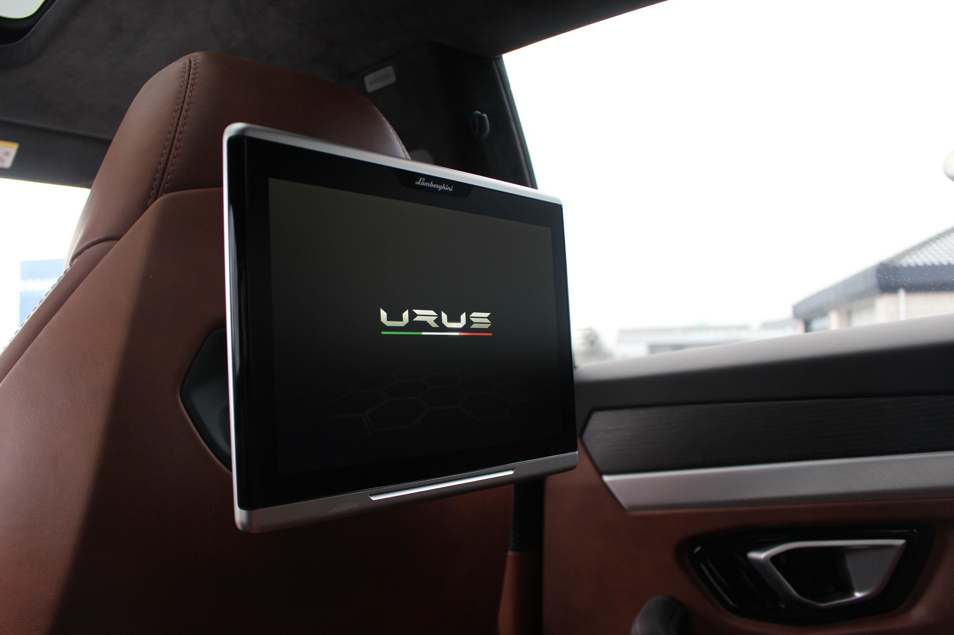2018 Lamborghini Urus, 15/20