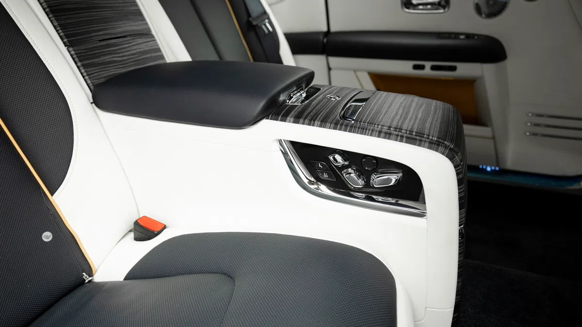 2022 Rolls Royce Ghost EWB interior