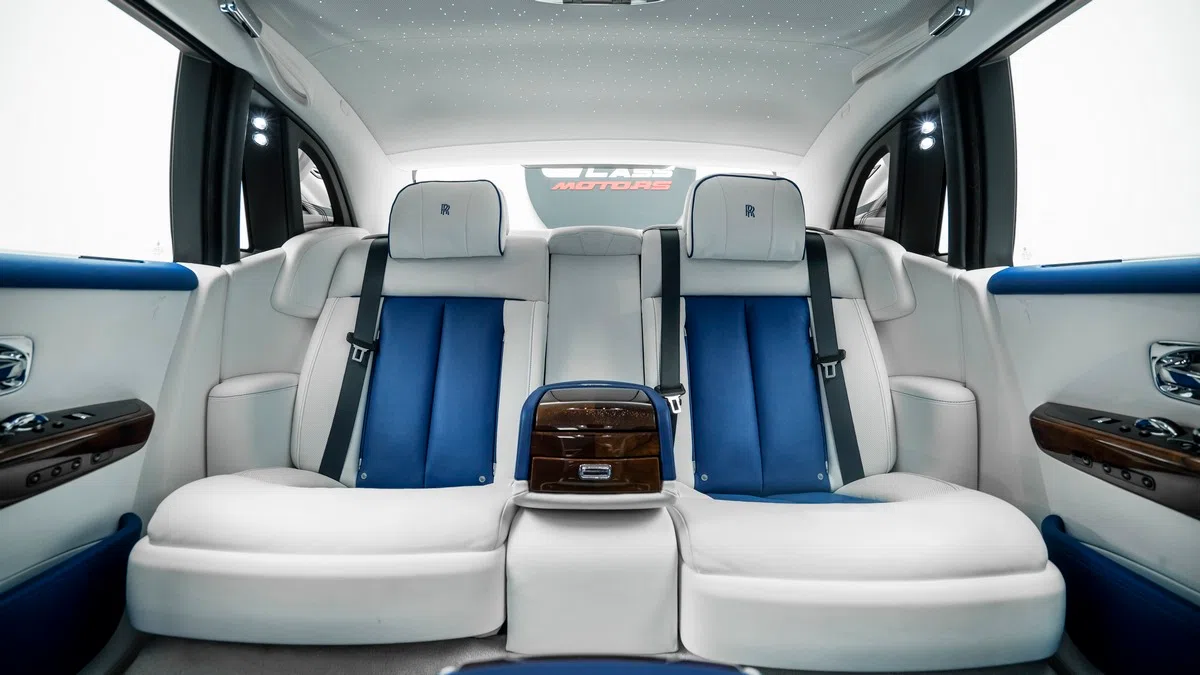 2019 Rolls Royce Phantom interior, seats