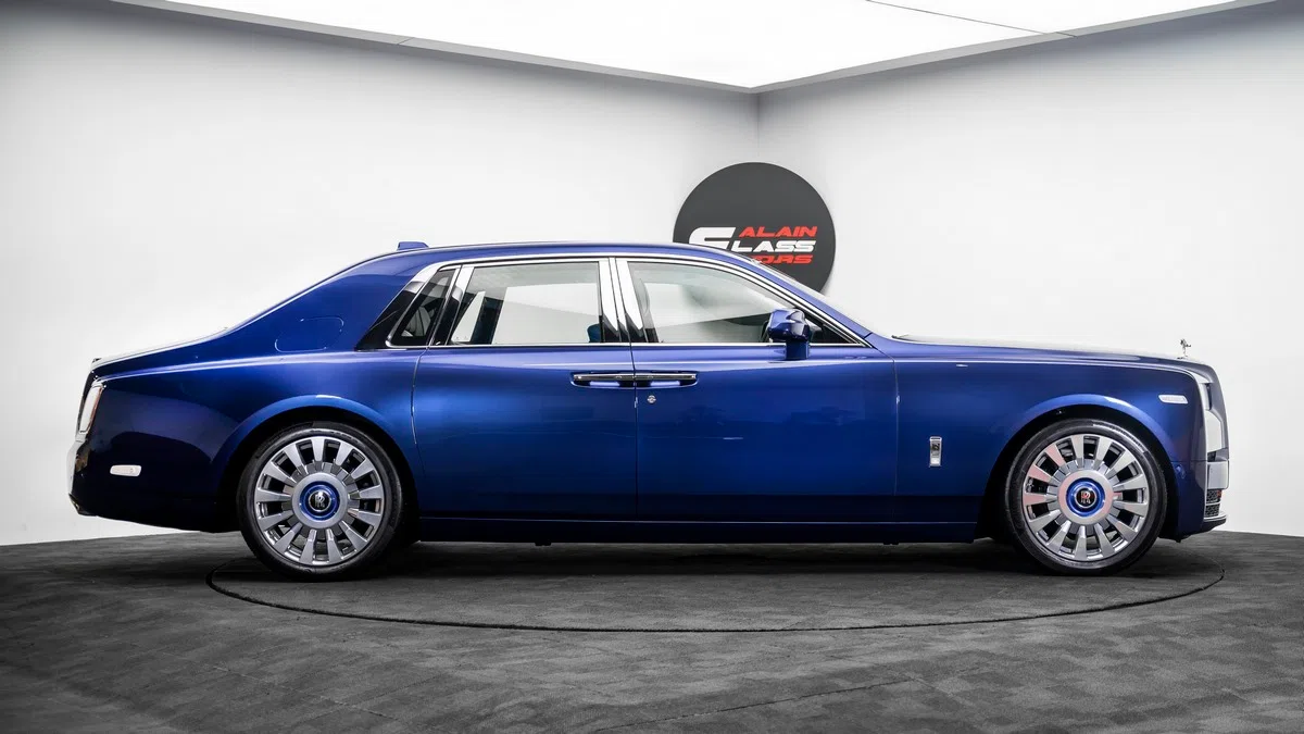 2019 Rolls Royce Phantom for sale, exterior