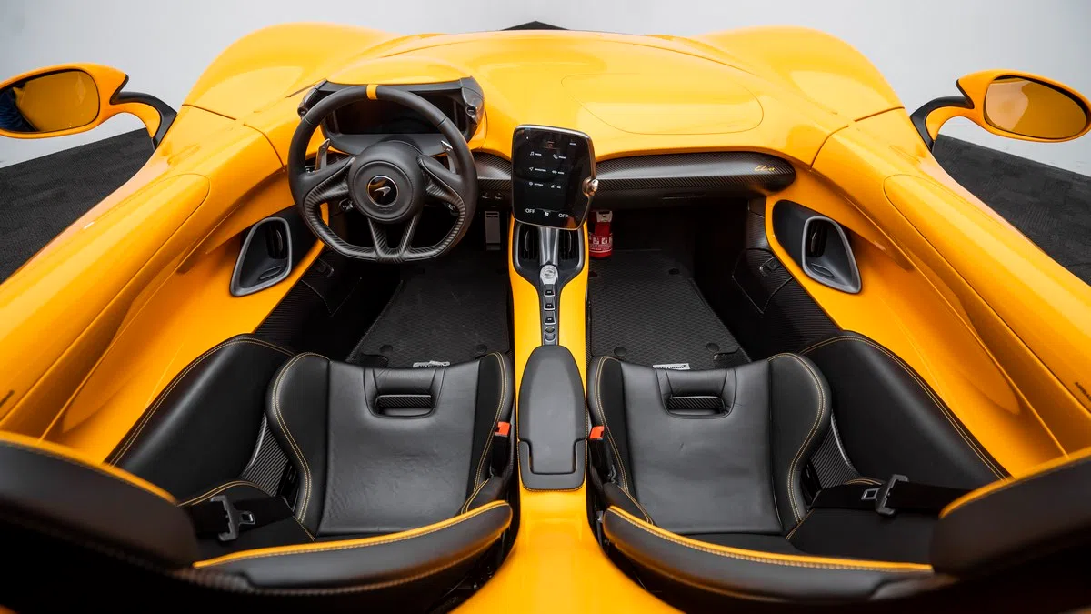 2021 McLaren Elva – 1 of 149 interior