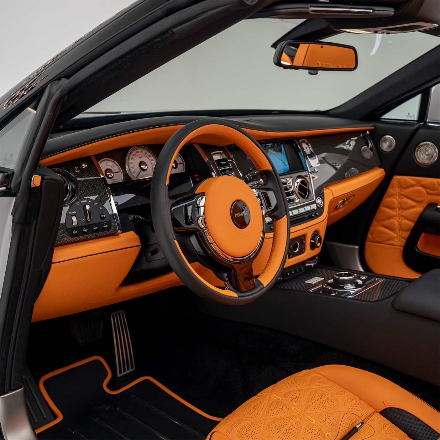 2021 ROLLS ROYCE DAWN BLACK BADGE, 4/18
