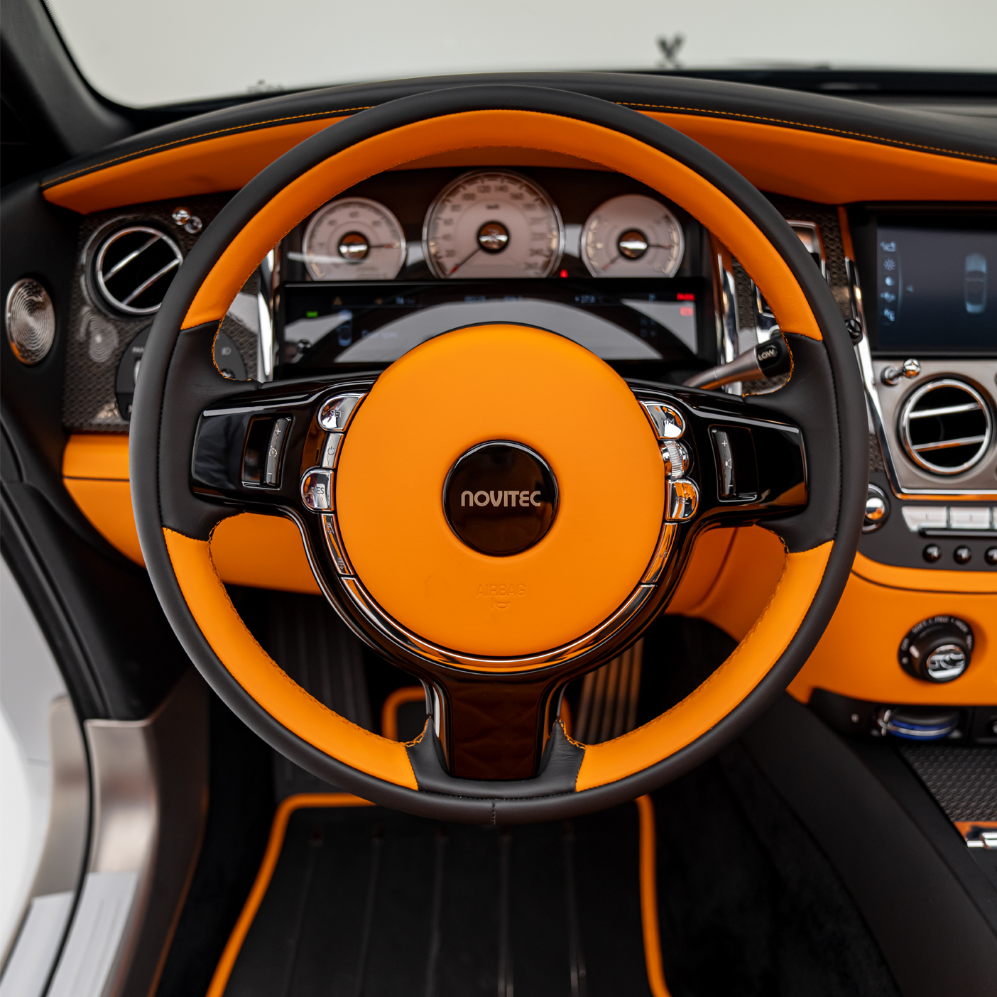 2021 ROLLS ROYCE DAWN BLACK BADGE, 5/18