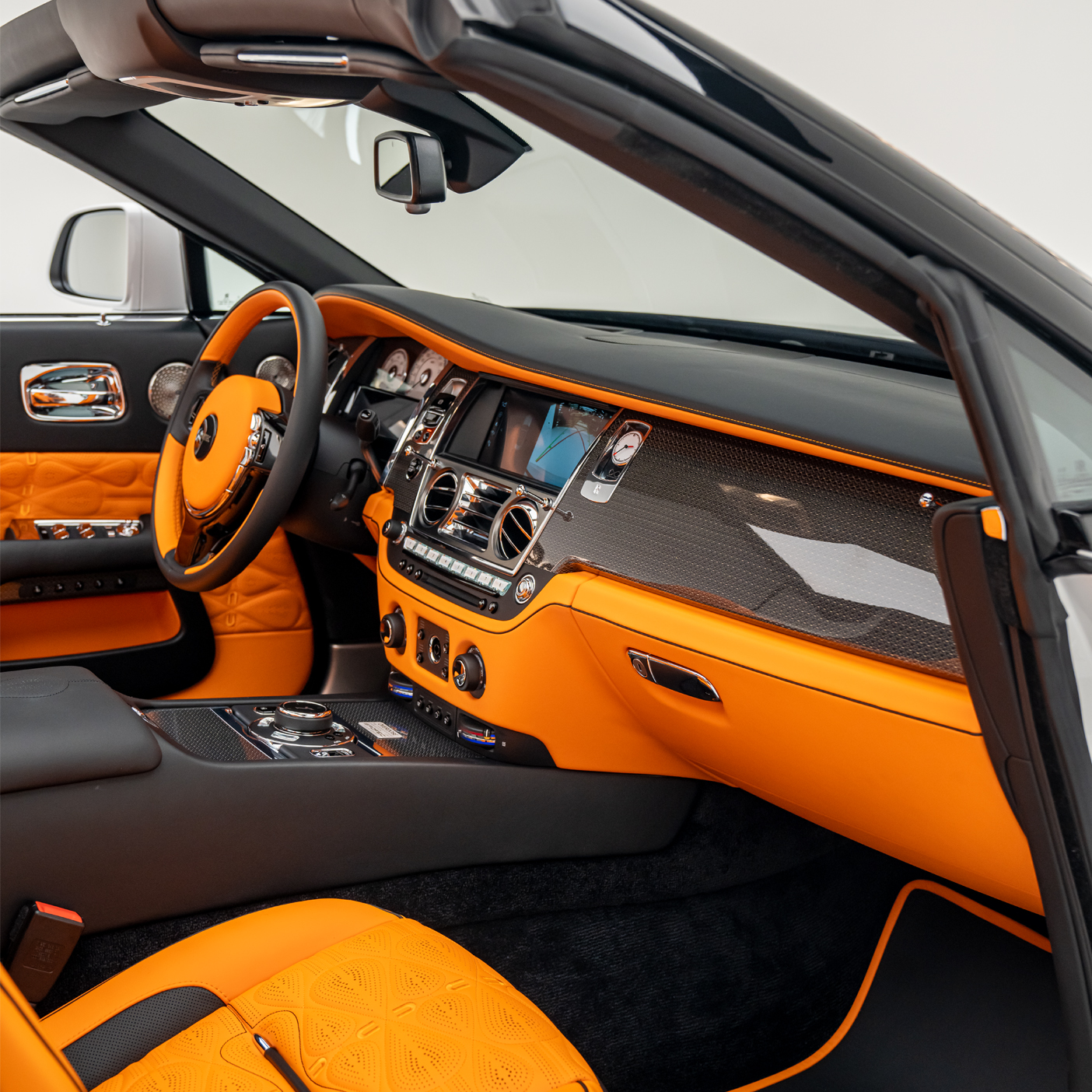 2021 ROLLS ROYCE DAWN BLACK BADGE, 6/18