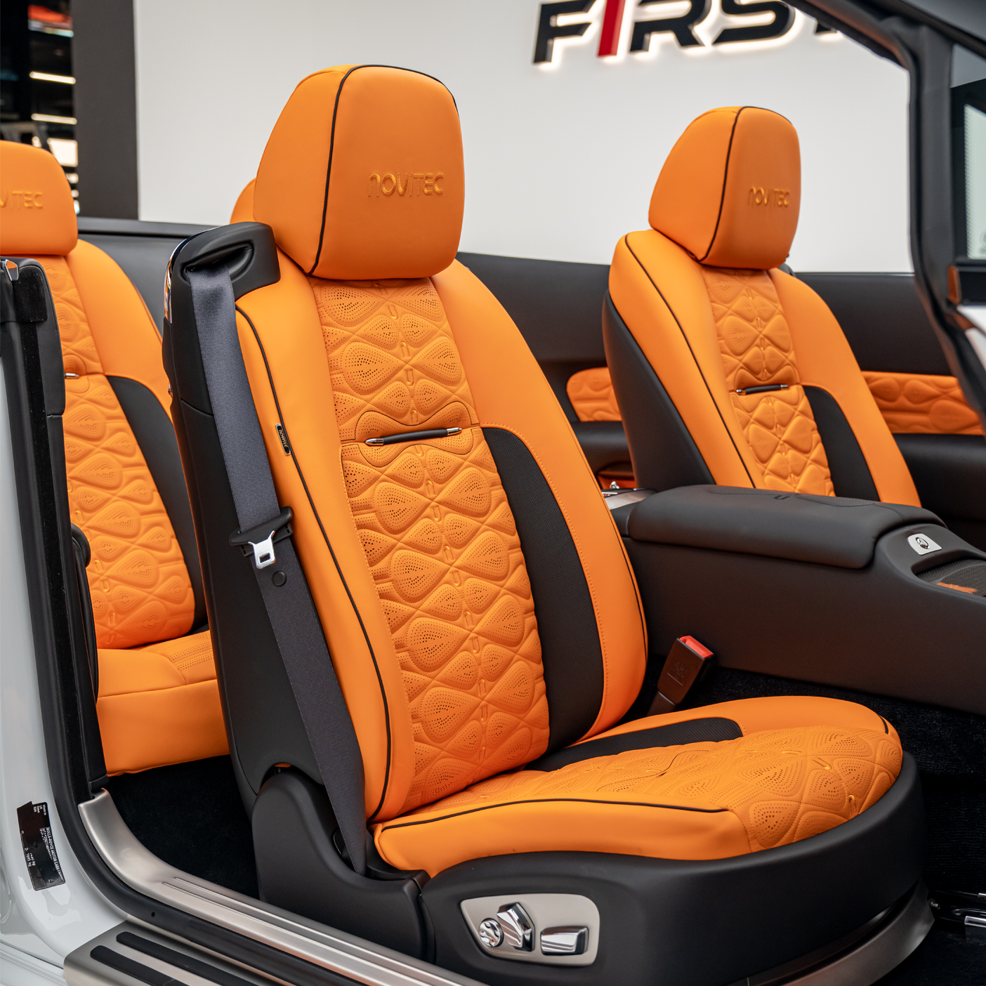 2021 ROLLS ROYCE DAWN BLACK BADGE, 8/18